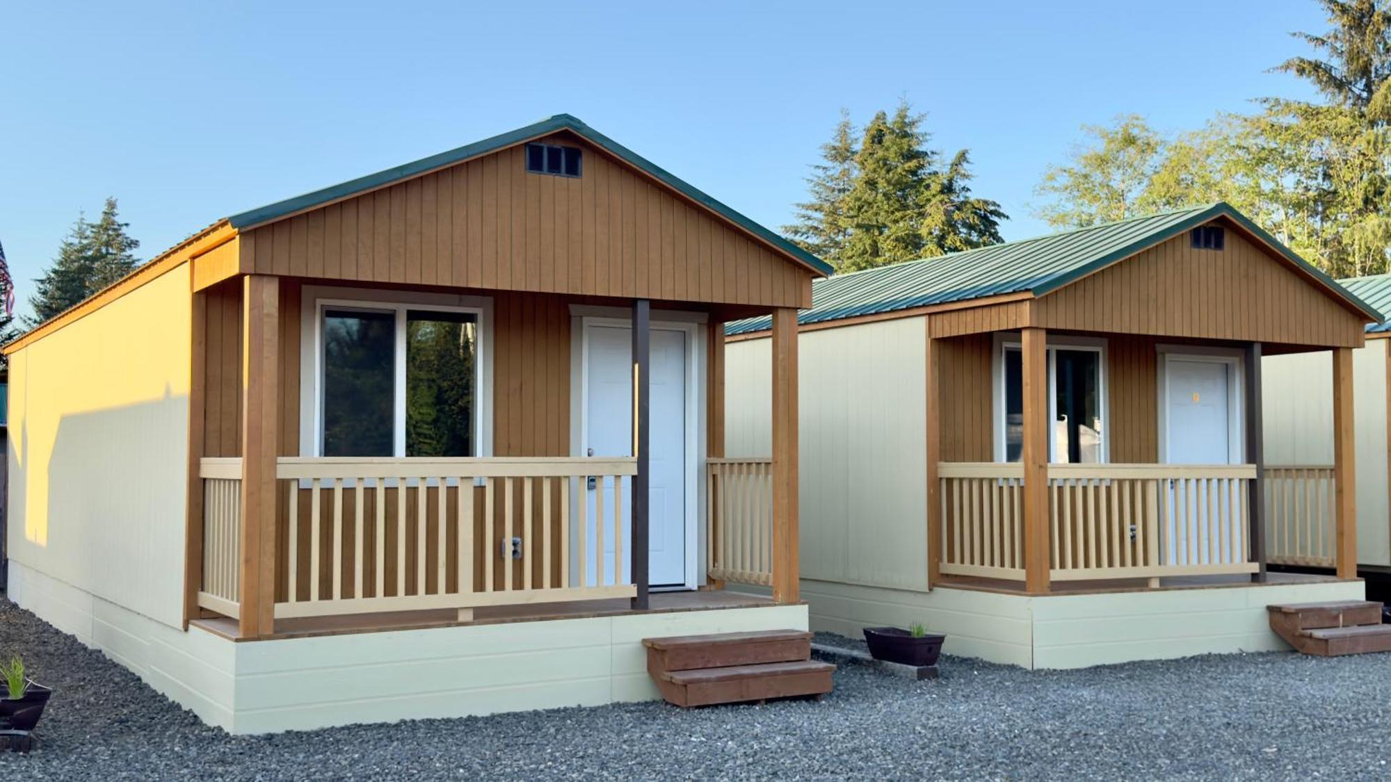 Far West Cabin-Tiny Homes Rental Форкс Екстериор снимка